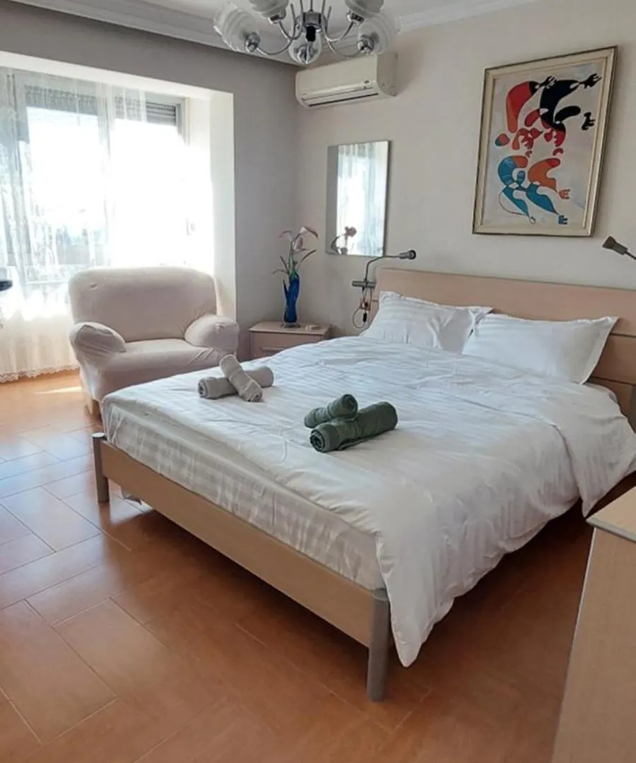 City Oasis In The Heart Of Tirana Apartment